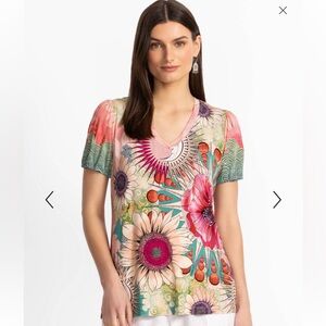 Johnny Was The Janie Favorite V-Neck Puff Sleeve Tee, Size XS